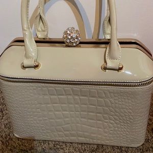 Beautiful tan purse❤️